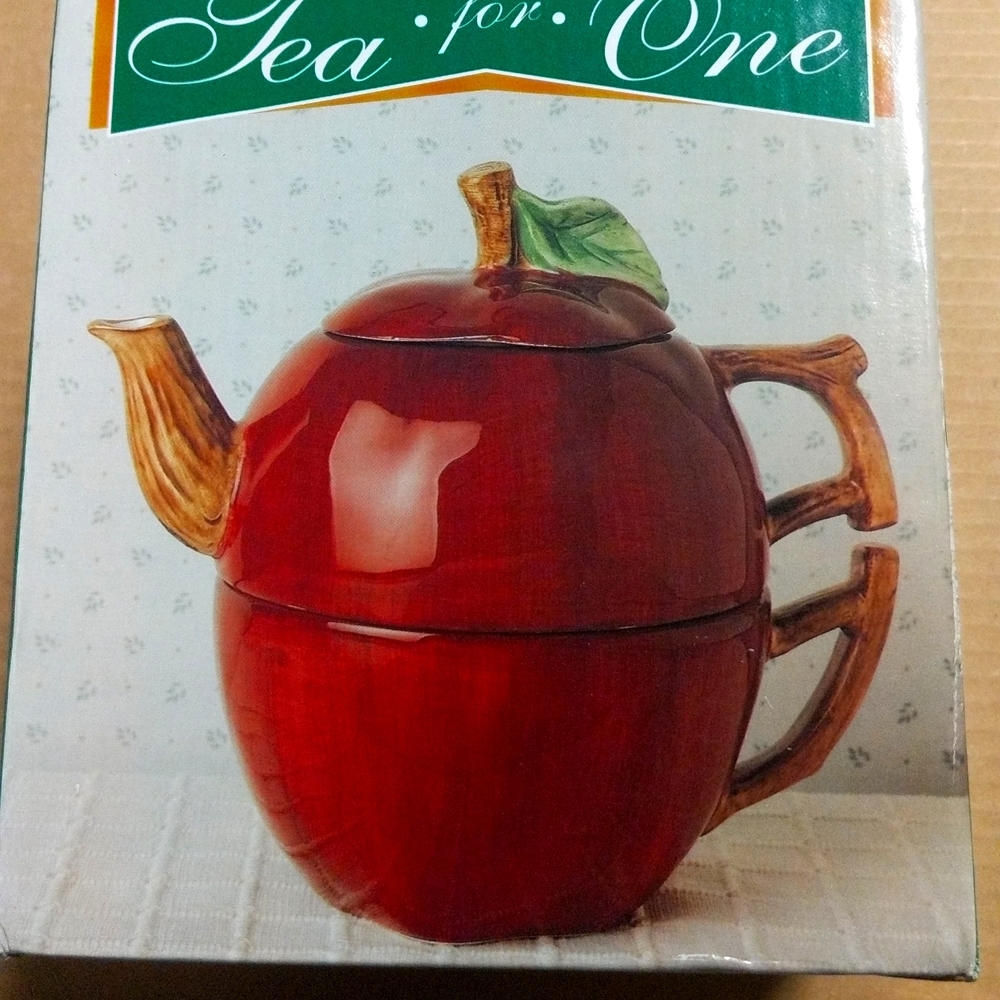 Vintage Peggy Jo Ackley Tea for One Tea Pot